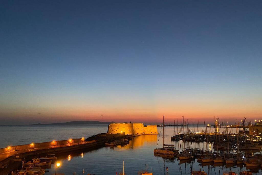 Archipelagos Apt In The Heart Of The City Heraklion Exteriör bild